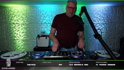 Erwachsener Mann heult