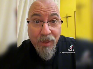 El papa vicario de Cristo ¿es blasfemia? - Padre Juan Molina