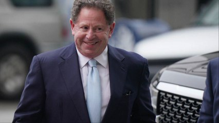 Video herunterladen: Bobby Kotick Confirms Exit From Activision Blizzard After Microsoft Takeover