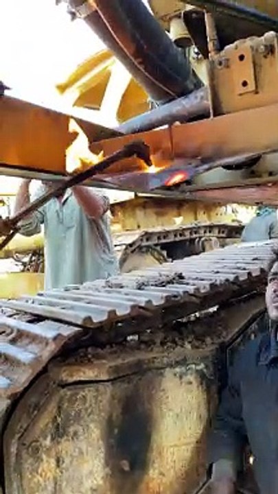 Excavator Frame Repair #excavator #welding #ytshorts #shorts