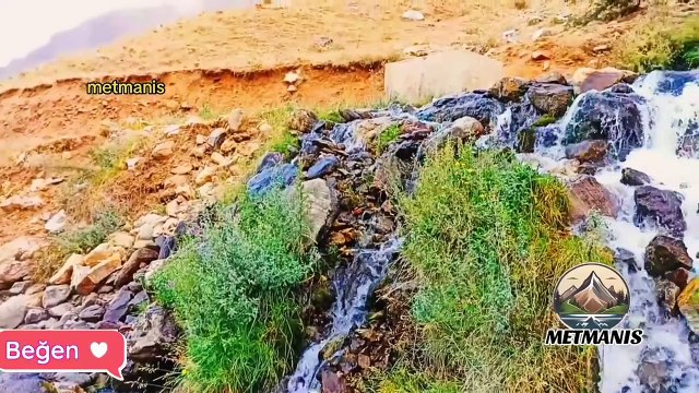Van Gevaş Pınarbaşı Mahallesi Tertemiz Dereleri ve Yemyeşil Manzarası