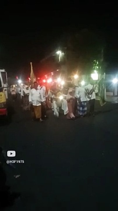 pawai ta'aruf santri