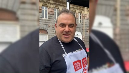 Porrusalda solidaria en favor de Sanfilippo en la feria de Santo Tomás