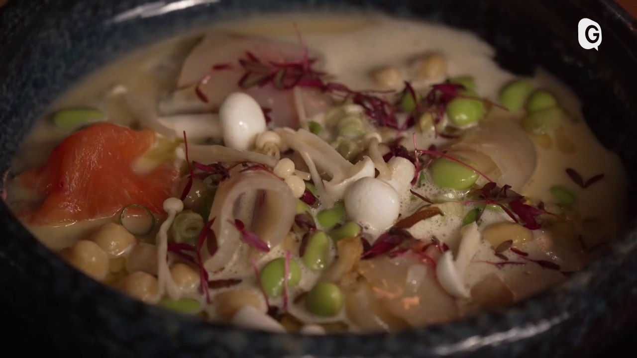 38 A TABLE - CHIFFONNADE DE POISSONS FUMES EN BOUILLON EXOTIQUE