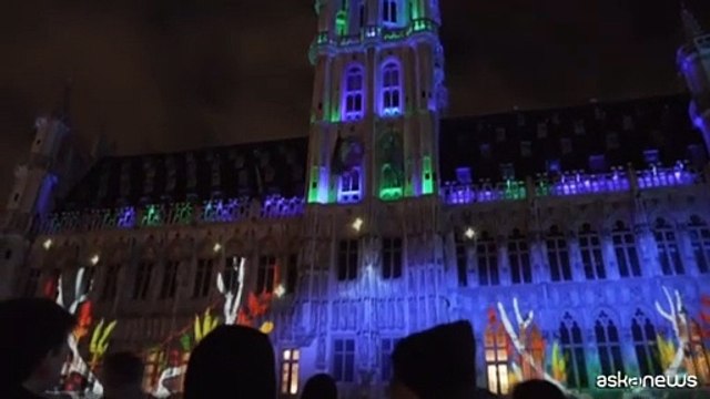 Natale a Bruxelles, spettacolari suoni e luci sulla Grand-Place