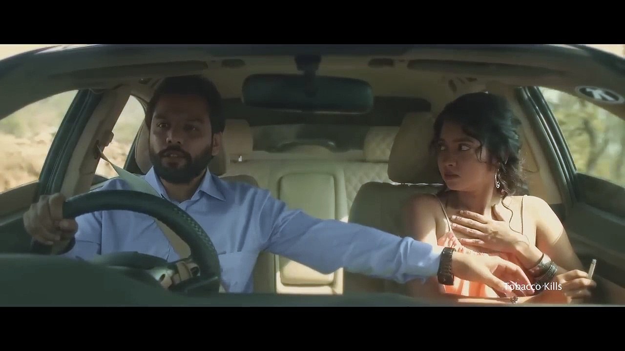 মেয়েটির পরকীয়ার প্রেমিক তাকে রোজ একটি করে লিলিফুল দিতো। যে ফুলের পিছে লুকিয়ে