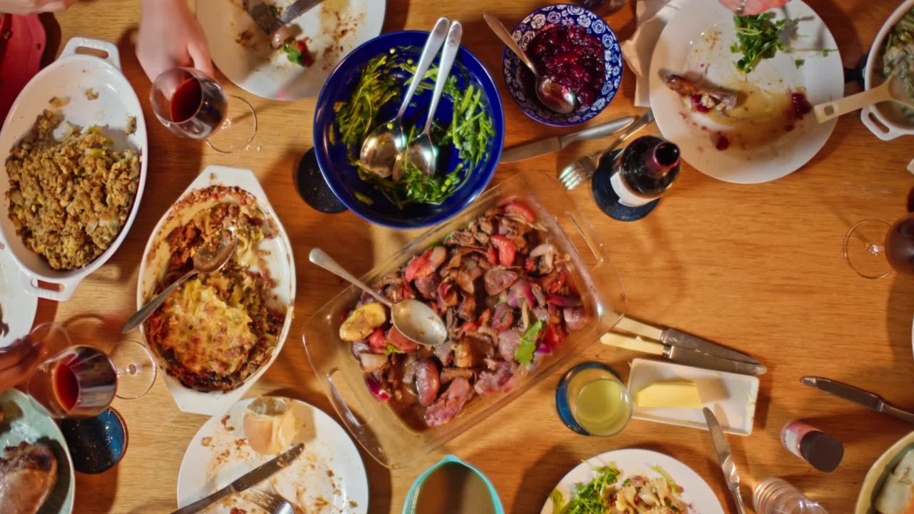 You should be avoiding these popular food combinations, as per experts