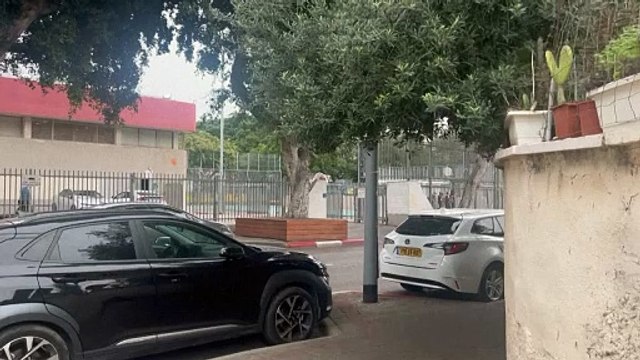 سكان تل أبيب يهرعون للاحتماء مع دوي صفارات الإنذار