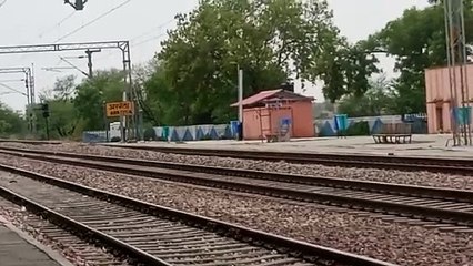 मथुरा कार्य के चलते प्रभावित चार जोड़ी ट्रेनों के परिवर्तित मार्ग में बदलाव