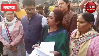 Video: 1400 घरों को तोड़ने पहुंचा बुलडोजर, डबडबाई सालों से रह रहे लोगों की आंखें