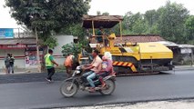 asphalt paver