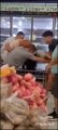 Dos mujeres se agarraron de los pelos por una oferta de carne en Argentina