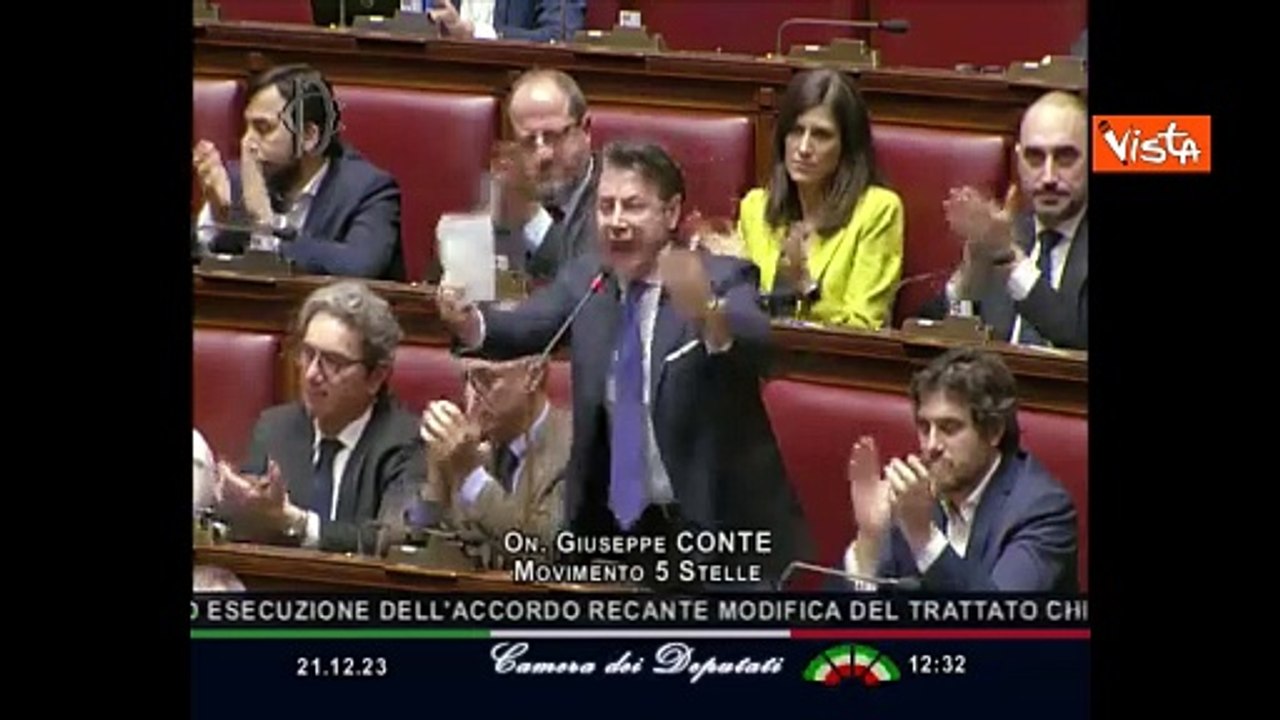 Rampelli richiama all'ordine i deputati: Non siamo al mercato