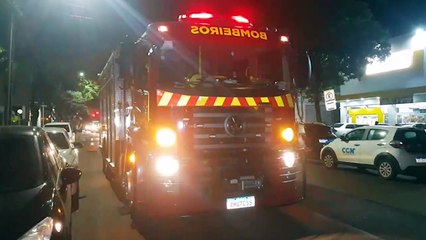 Bombeiros resgatam mulher presa em elevador em prédio no Centro