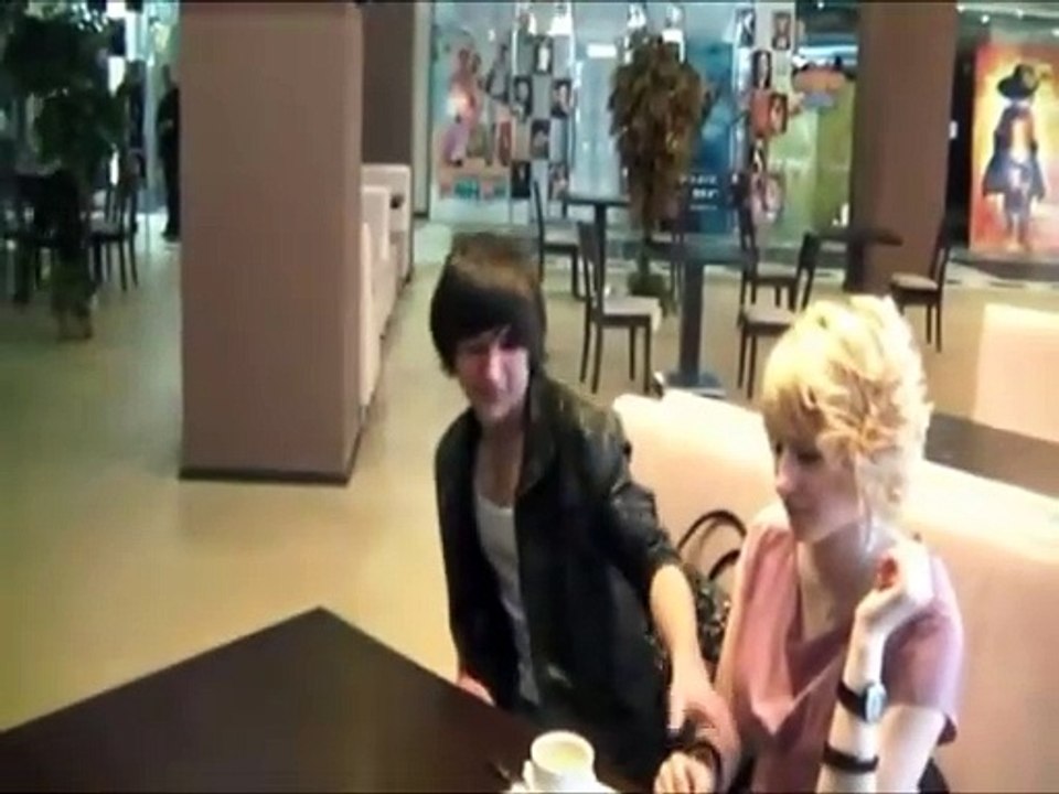 Любовный треугольник | movie | 2019 | Official Featurette