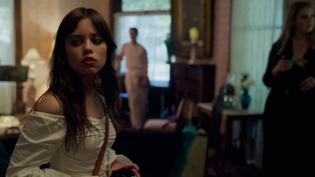 Wednesday-Star Jenna Ortega ist im ersten Trailer zum neuen Thriller Miller's Girl zurück