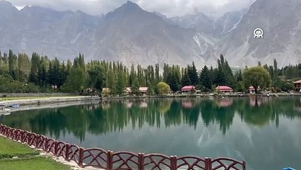 Şangrila Gölü: Himalaya Dağları'nın eteklerindeki saklı cennet