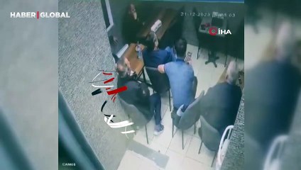 Maç izlerken depreme yakalanan Hataylı vatandaşların korku dolu anları