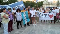 Segunda noche consecutiva de protestas en Argentina contra las medidas económicas de Milei