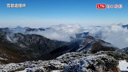 雪山主峰首次出現「白頭」冰霰，美景令人驚嘆❄️