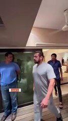 Salman Khan Birthday: Bhaijaan Overwhelmed by Wishes of Fans
