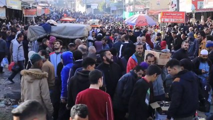 رغم الحرب.. زحام في سوق #دير_البلح وسط قطاع #غزة #العربية