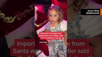 Pikku tyttö kieltäytyy istumasta Joulupukin sylissä, ja hän käyttää tilaisuutta hyväkseen antaakseen tärkeän opetuksen kaikille lapsille