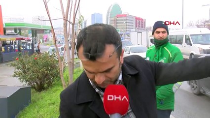 Bağcılar'da köpeklerin saldırdığı kişi bacağından yaralandı