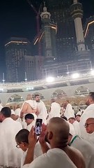 Yatsı Ezanı esnasında Beytullahı seyretmek Rabbim böyle bir anı her Müslüman