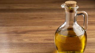 Do You Really Need an Olive Oil Cruet? Experts Share the Pros and Cons