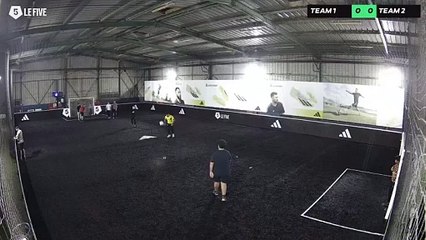 Rayan 22/12 à 17:40 - Football Adidas (LeFive Bezons)