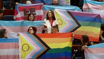 La Asamblea de Madrid aprueba las reformas de las 'leyes LGTBI'