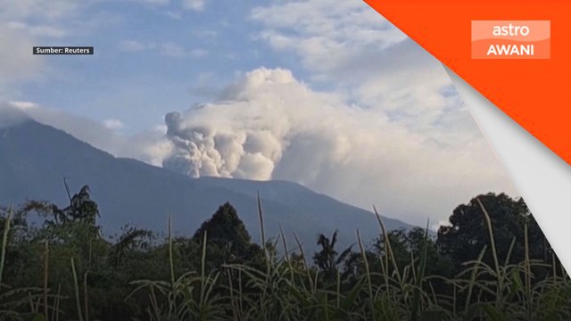 Gunung Marapi meletus lagi, lapangan terbang tutup