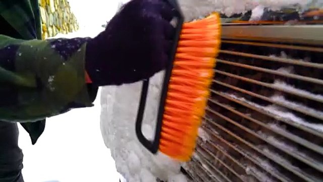 27 Inch Snow Brush and Detachable Ice Scraper with Ergonomic Foam Grip for Cars Trucks SUVs (Heavy Duty ABS PVC Brush) Automotive