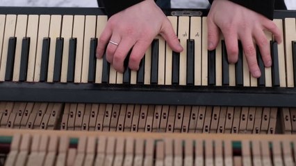 CLASSICAL MUSICS: RECORDINGS OF GREAT PIANO'S CHORDS LIKE  BACH-HAENDEL-BEETHOVEN'S-MOZART's.