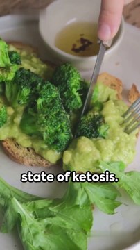 Keto & Cocktails: A Balancing Act | Mixology Tips for Low-Carb Libations