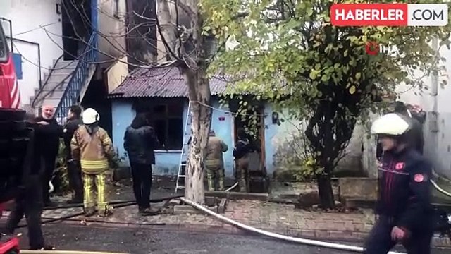 Ümraniye'de Uyuşturucu Bağımlısı Şahıs Evi Ateşe Verdi
