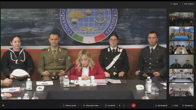 Meloni saluta militari: fate grandi sacrifici, patria vi ringrazia