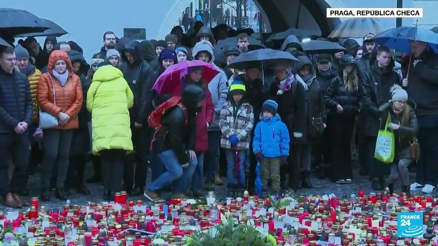 Policía checa investiga las motivaciones del autor del tiroteo en la universidad de Praga
