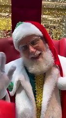 Papai Noel revela que crianças estão pedindo iPhone 15