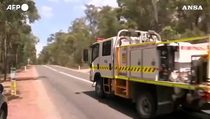 Australia, maxi incendio sulla costa occidentale: case evacuate