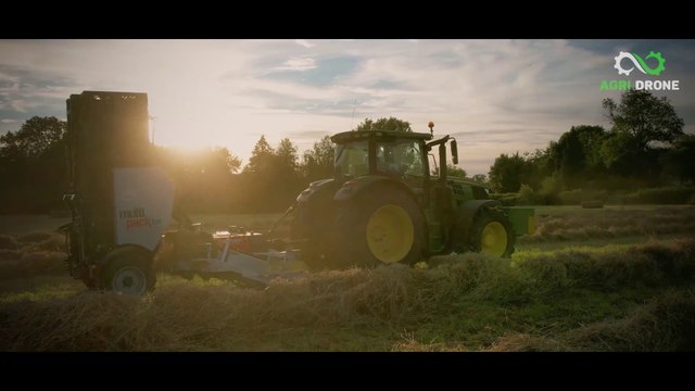 Pressage petites bottes | PRESSE MASSEY FERGUSON 1840 & REGROUPEUR ARCUSIN MULTIPACK D14