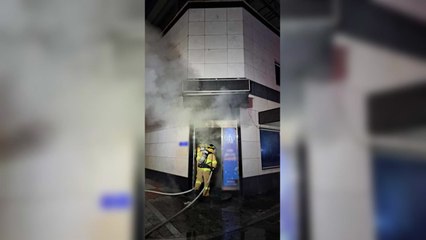 강원 화천군 노래방에서 화재...60대 주인 크게 다쳐 / YTN