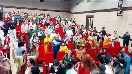भगवत गीता सभी ग्रंथों का सार- चैतन्य चरण प्रभु