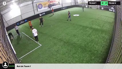 Djibril 23/12 à 21:29 - Football Terrain 1 (LeFive P13)