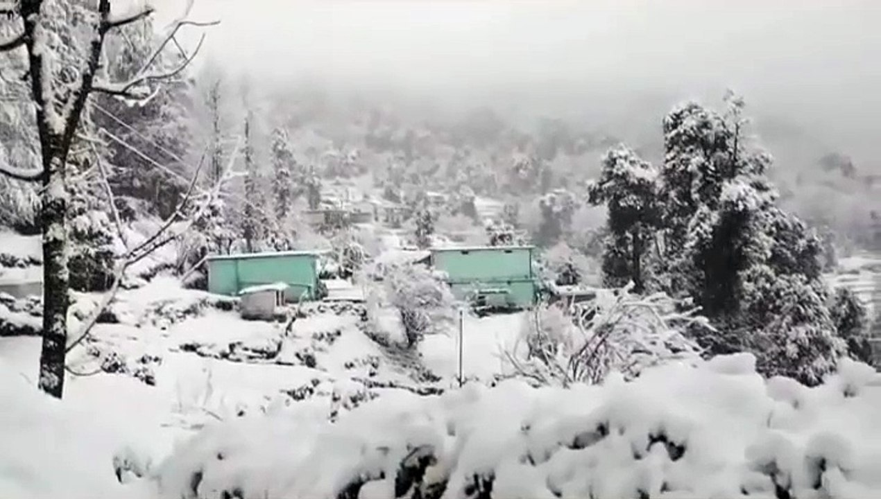 Pahado me snow fall