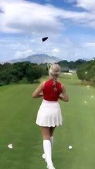 Smooth pelvic rotation Smooth swing by Kim Dong-whi Pro  스무스한 골반회전 부드러운스윙의 김동휘프로  Rotación pélvica suave Swing suave de Kim Dong-whi Pro