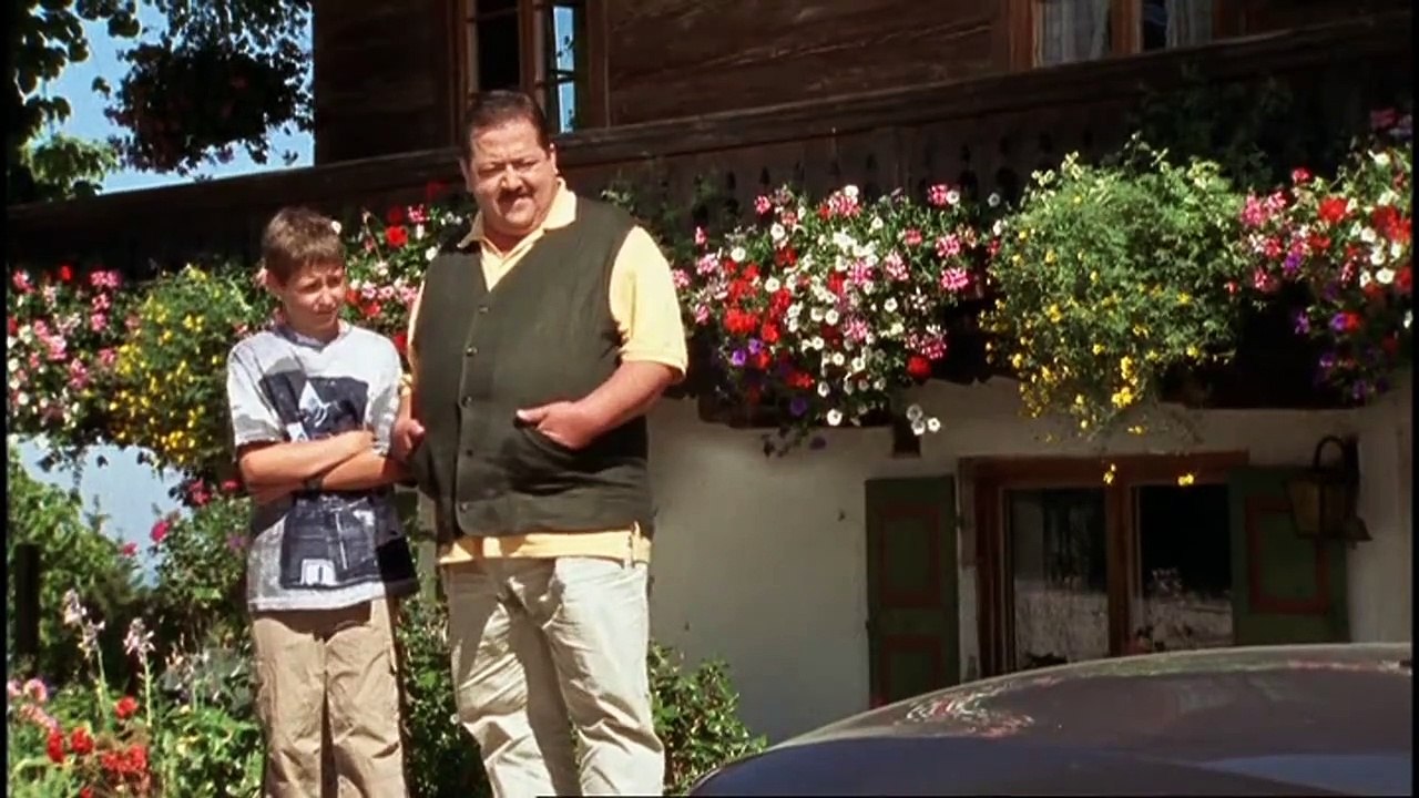 Die rosenheim-cops (39) staffel 4 folge 5 - tödliche düfte
