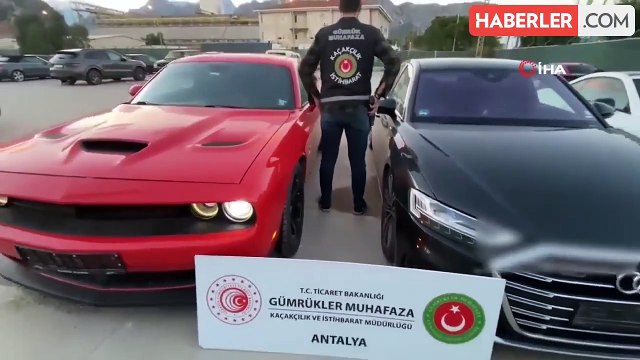 Gümrük muhafaza ekipleri, 187 milyon liralık kaçak lüks araçlara el koydu