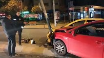 Maltepe'de alkollü sürücü ticari taksiye çarptı: 1 yaralı